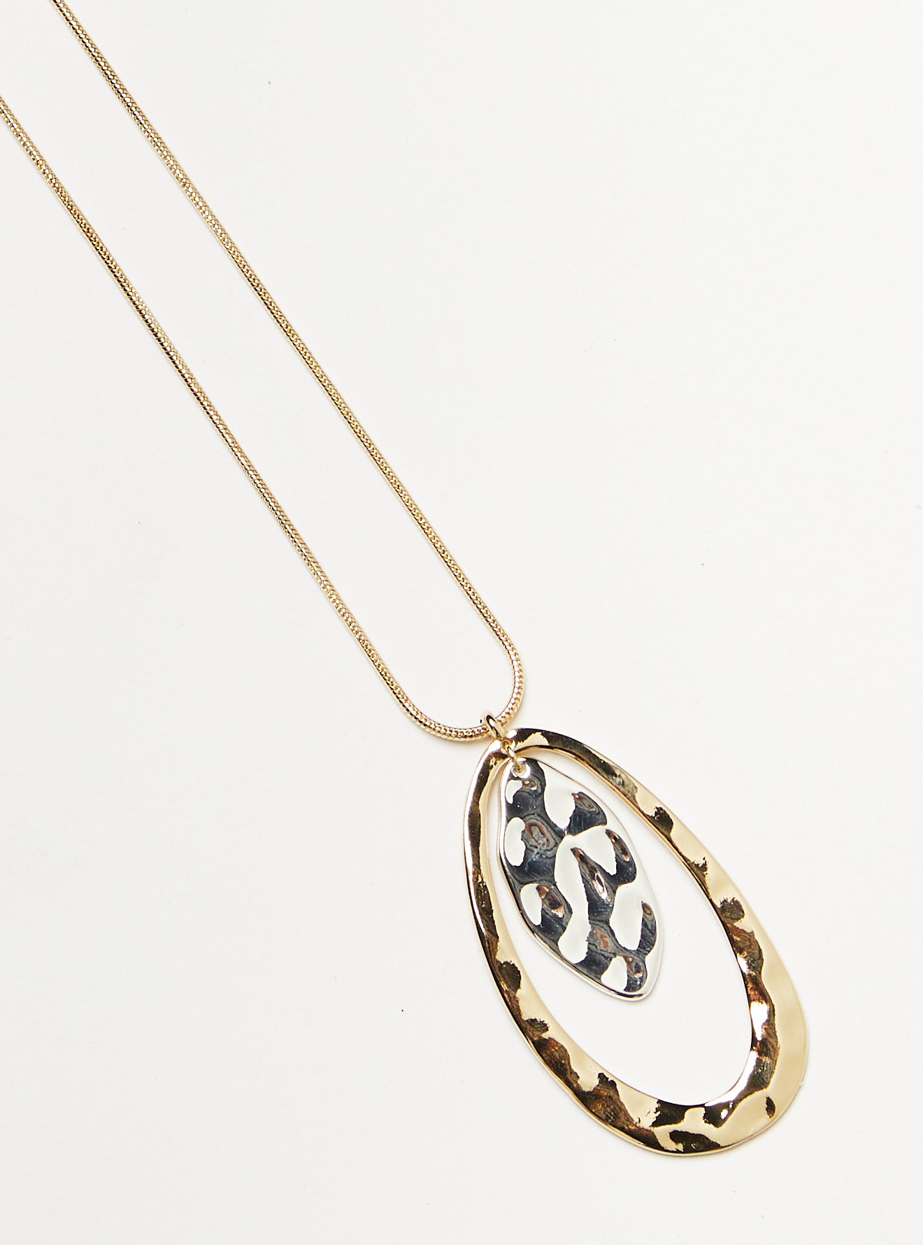 TWO TONE PENDANT NECKLACE