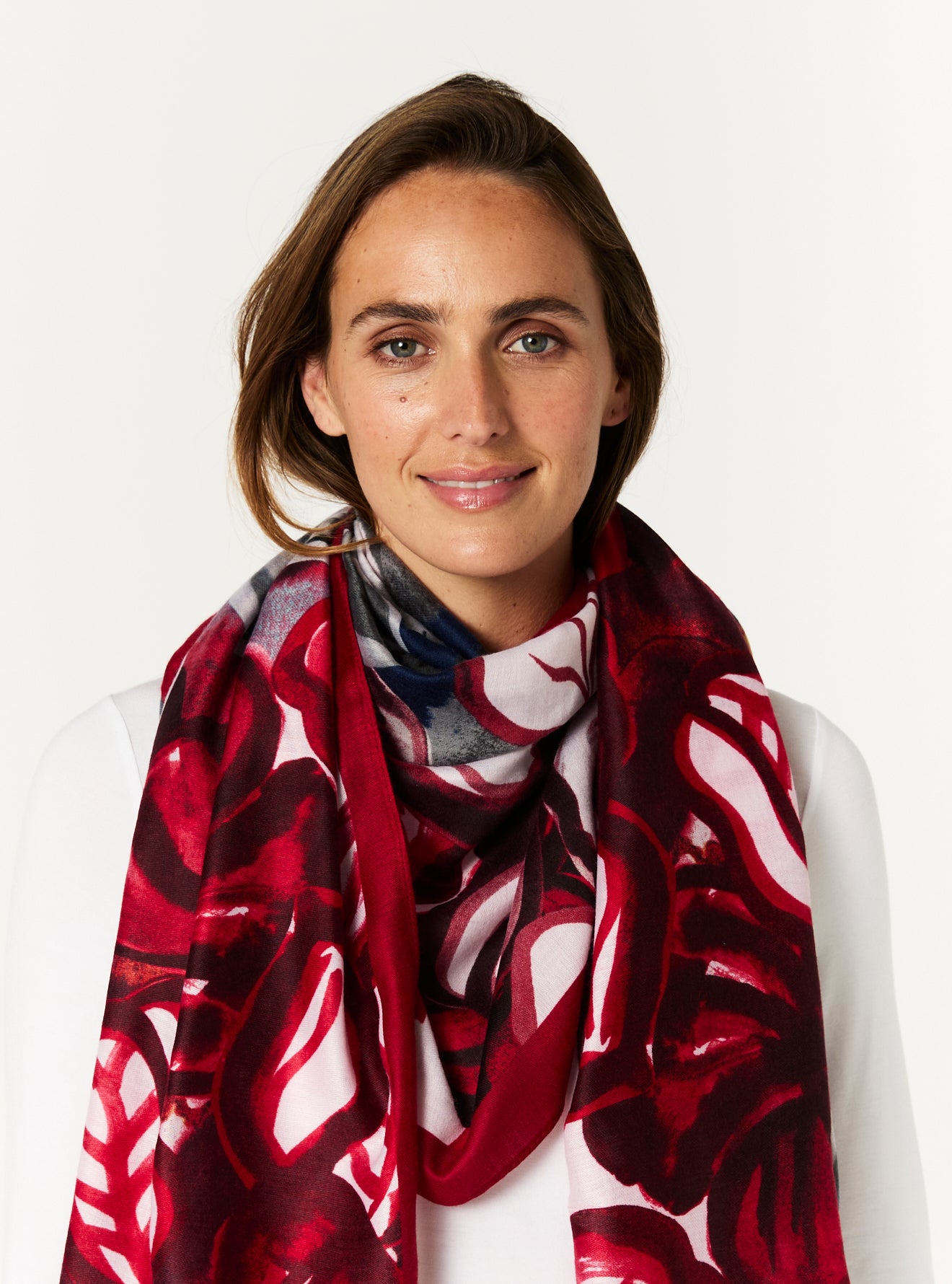 RED FOLIAGE SCARF