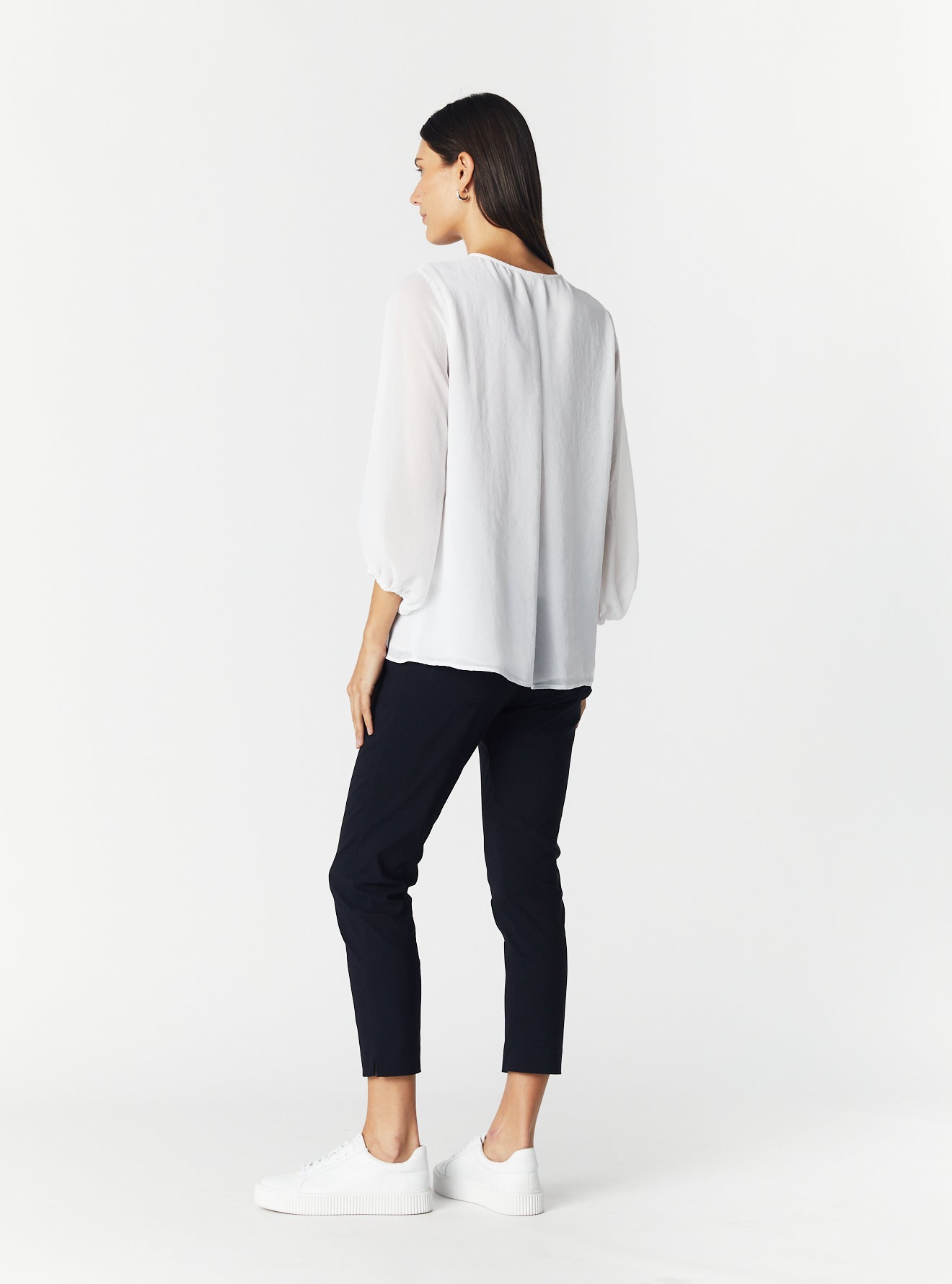 V-NECK LONG SLEEVE TOP