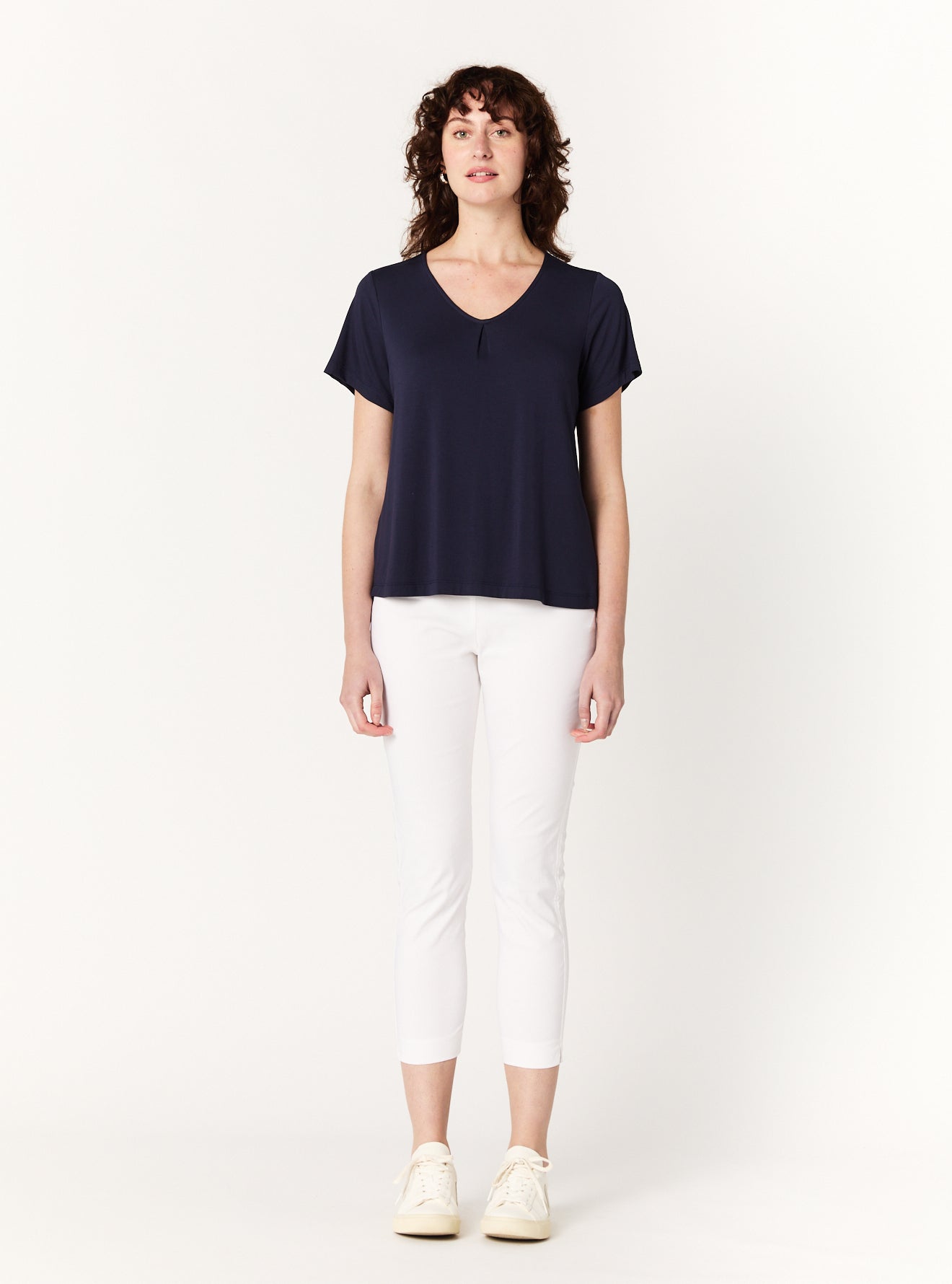 MAY V NECK TEE