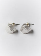 WIDE PROFILE HAMMER HOOP EARRINGS
