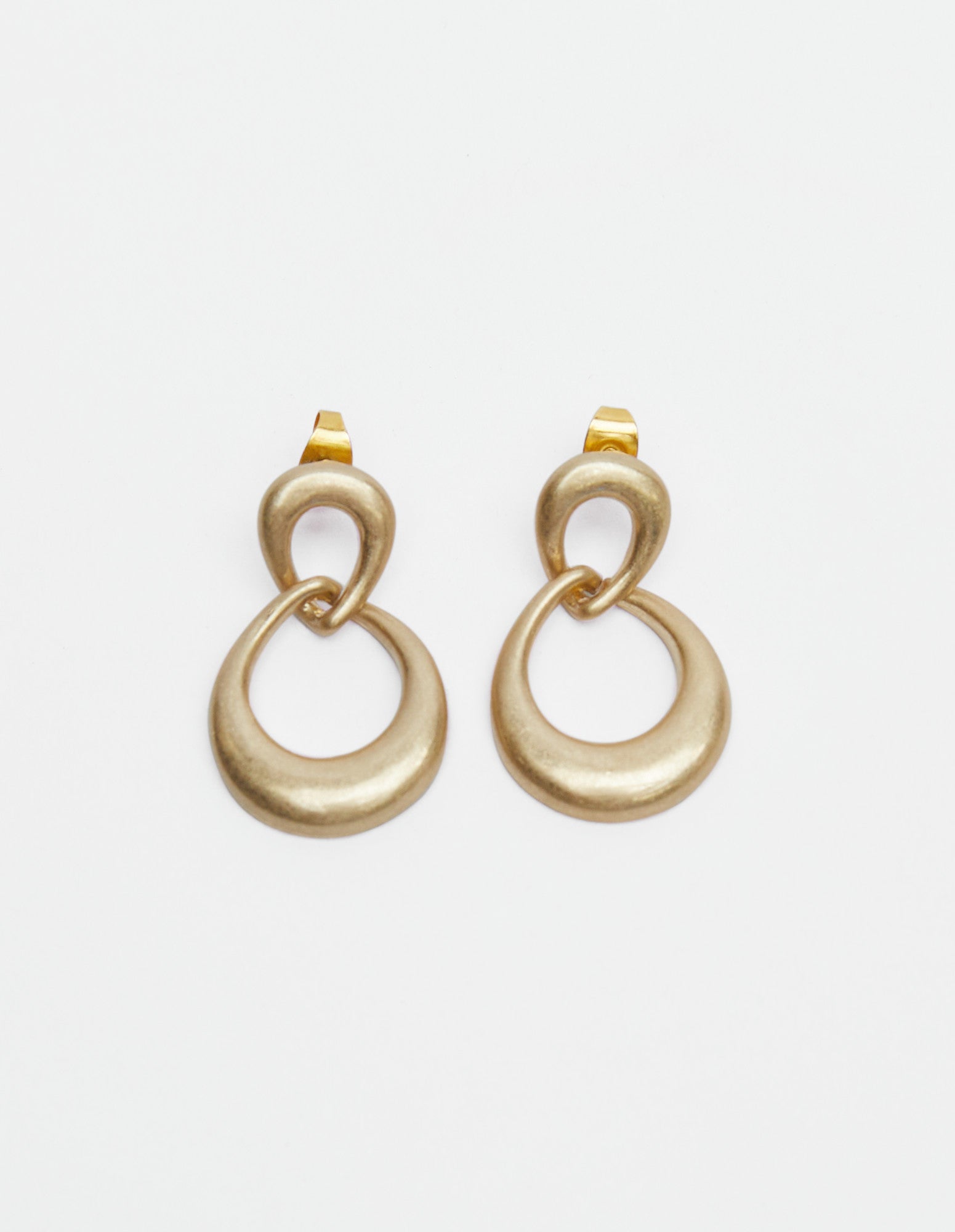 WATERDROP POST EARRING