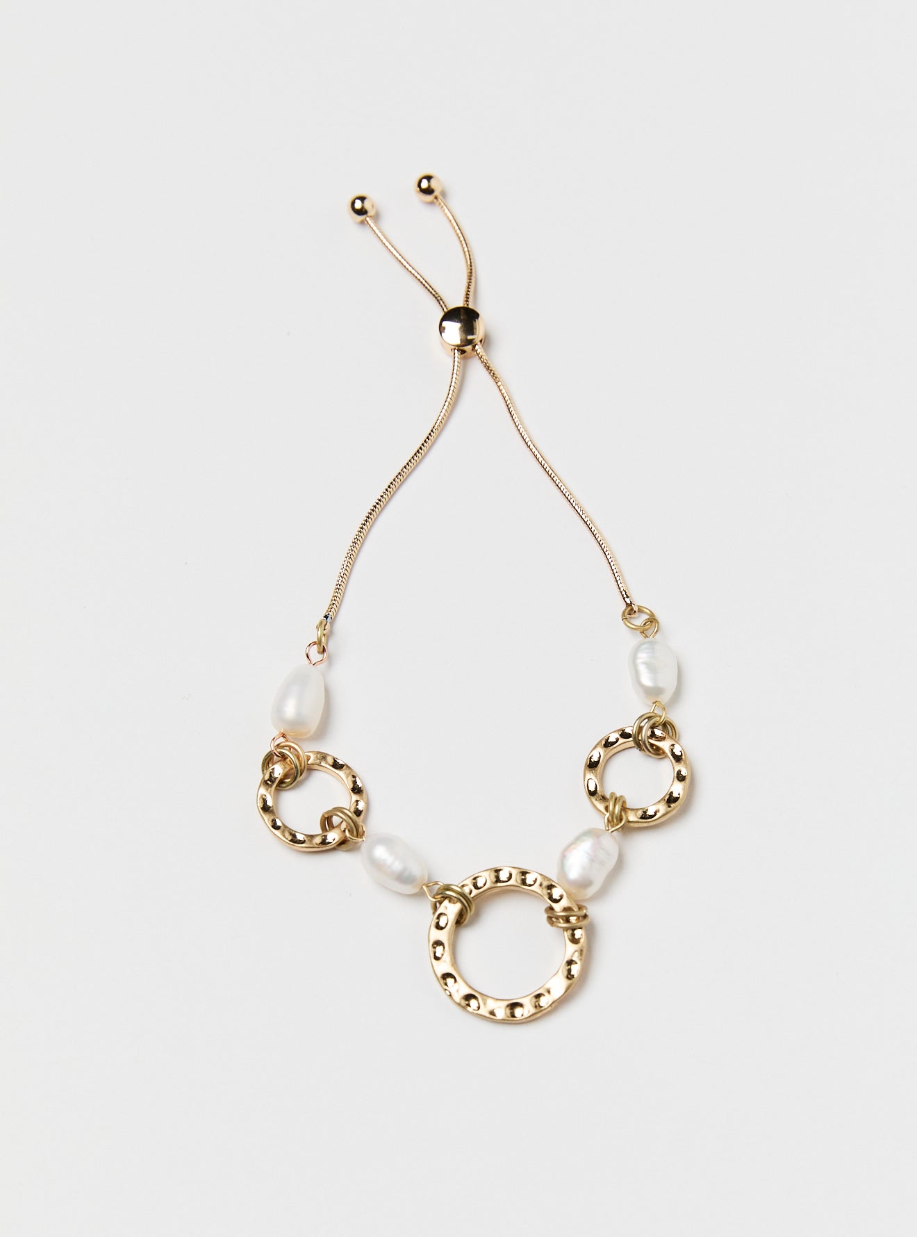 TRIBE PEARL BRACELET