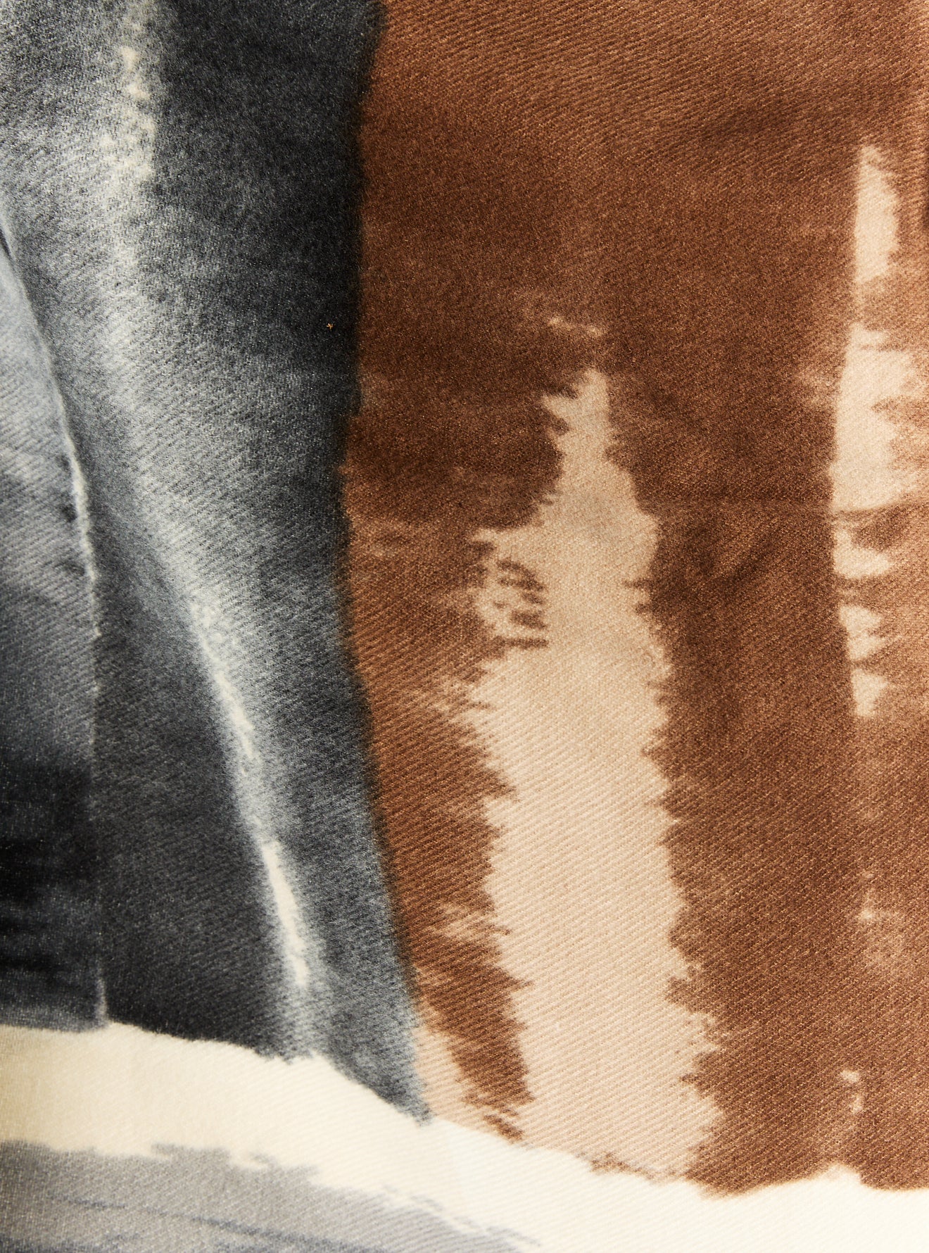 GREY-BROWN SCARF