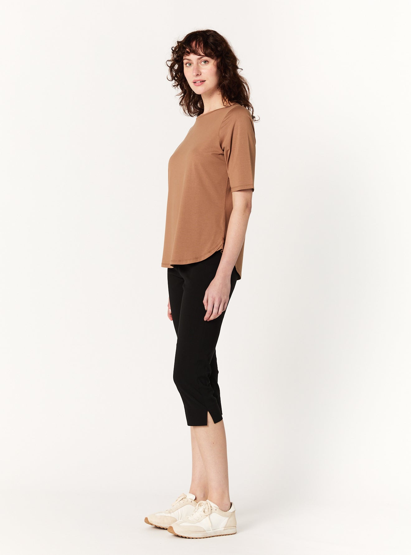 MONICA TEE