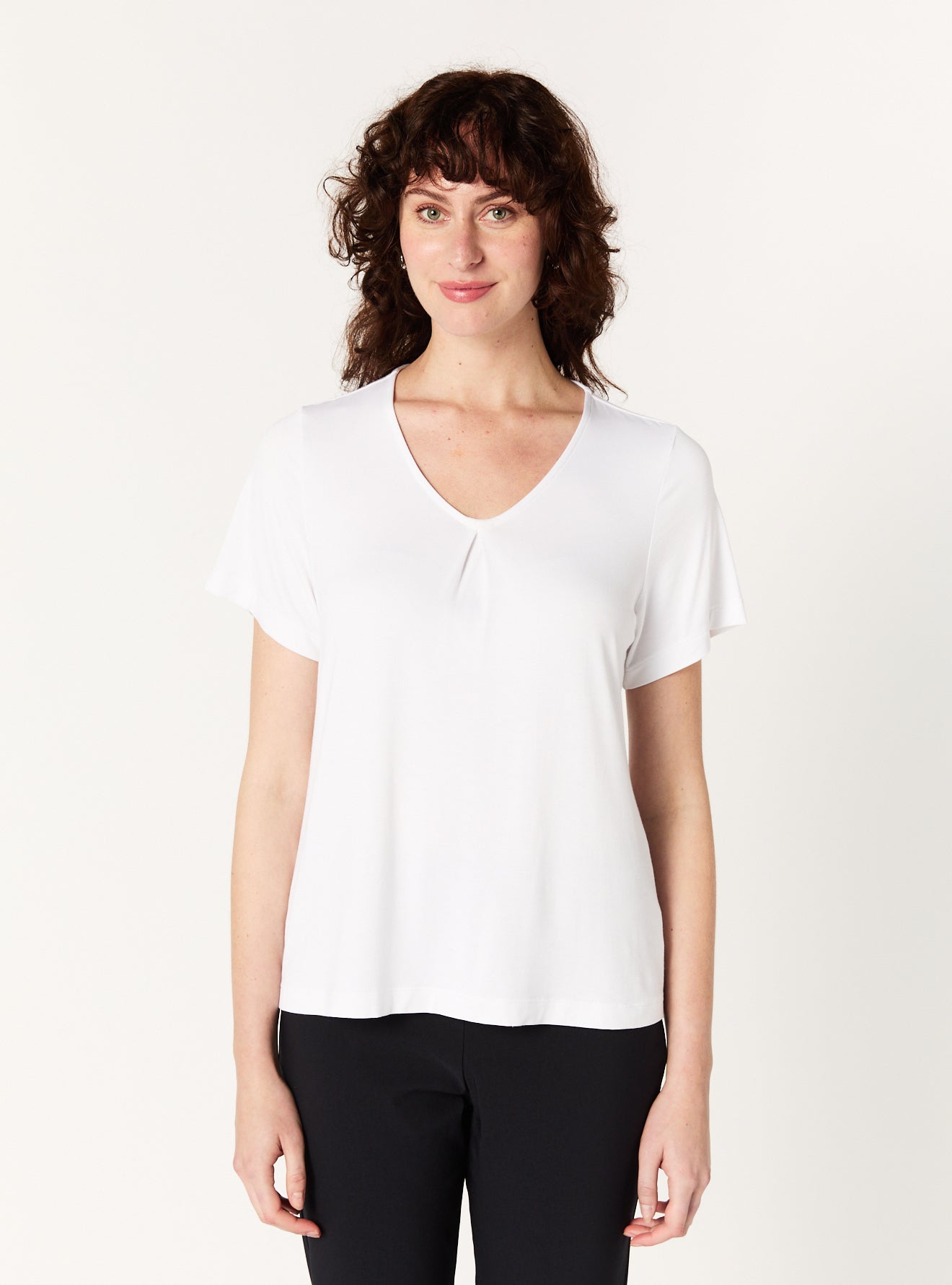 MAY V NECK TEE