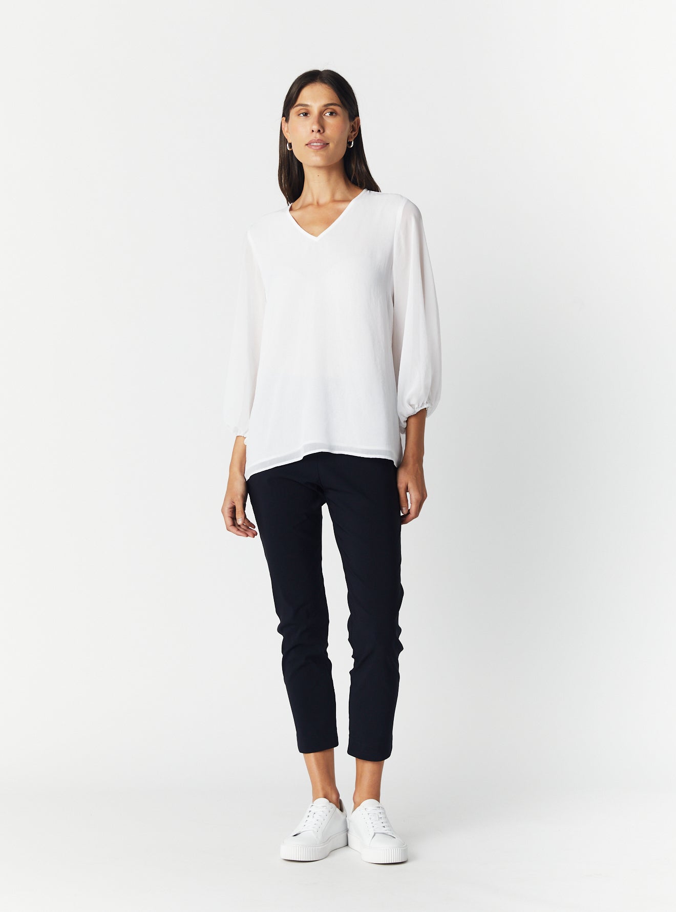 V-NECK LONG SLEEVE TOP