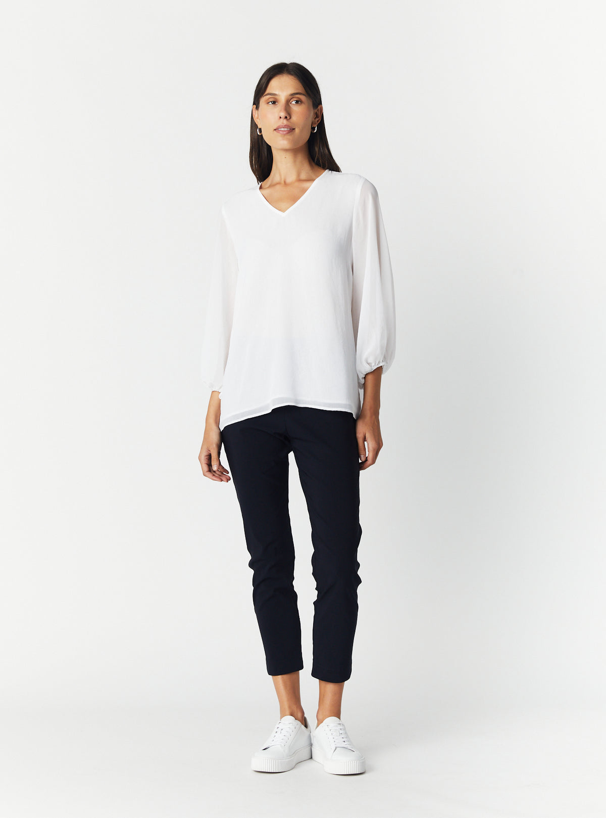 RIM.ARK Gather sleeve v-neck PO -WHITE- | Chapel RIM.ARK Gather 