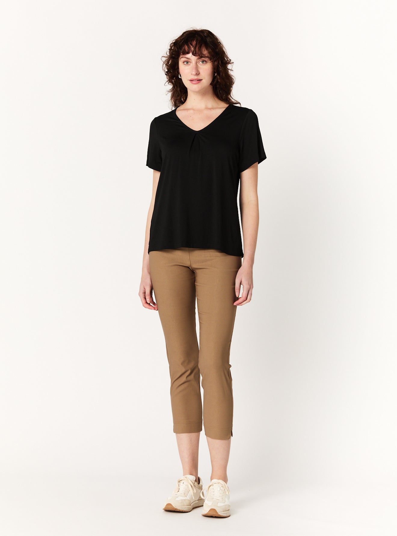 MAY V NECK TEE
