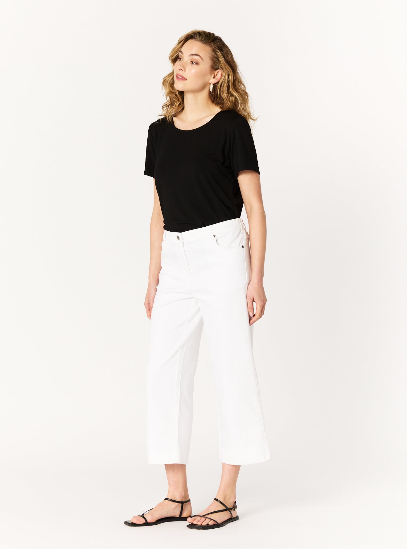 DOLORIS TEE