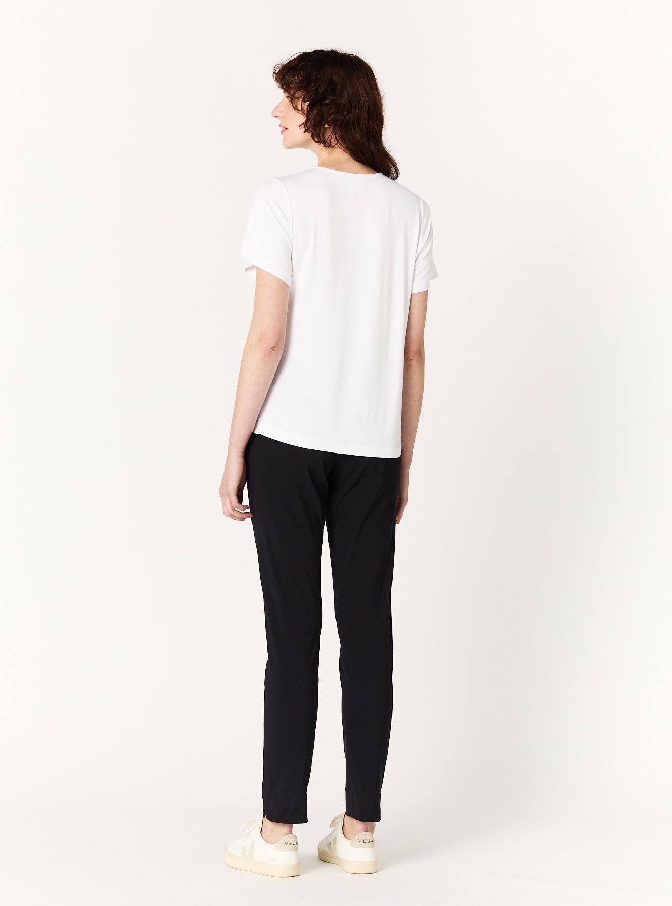 MAY V NECK TEE