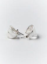 WIDE PROFILE HAMMER HOOP EARRINGS