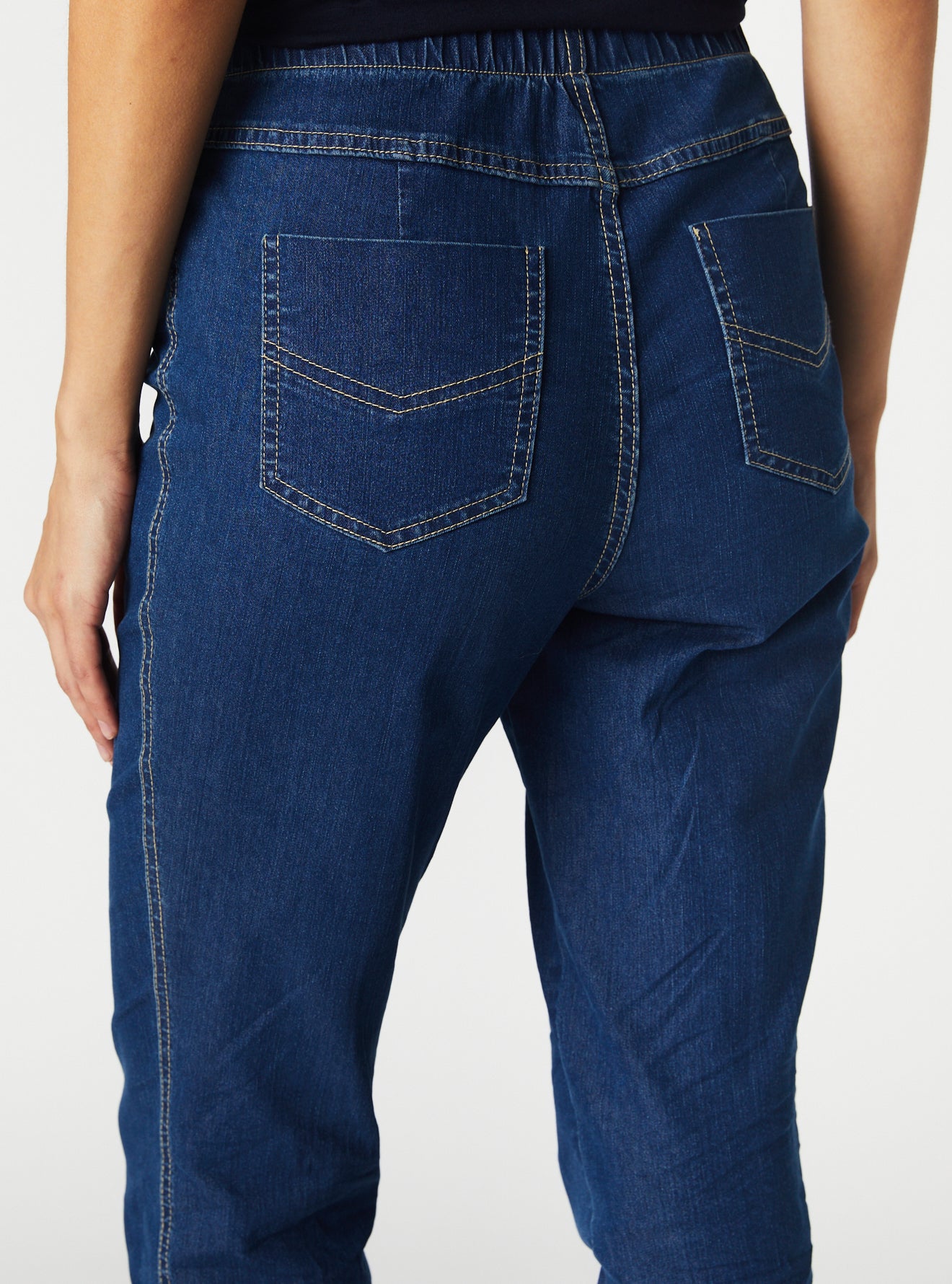 ROSA PULL ON SLIM LEG JEAN