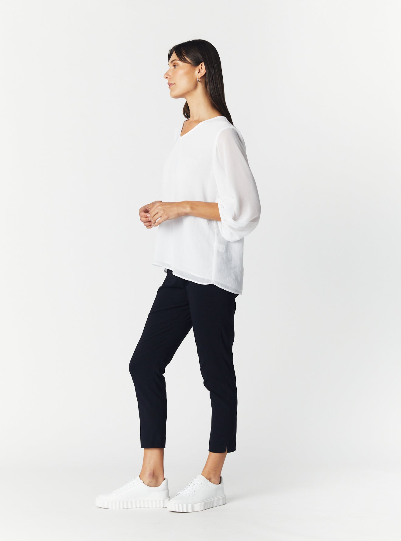 V-NECK LONG SLEEVE TOP