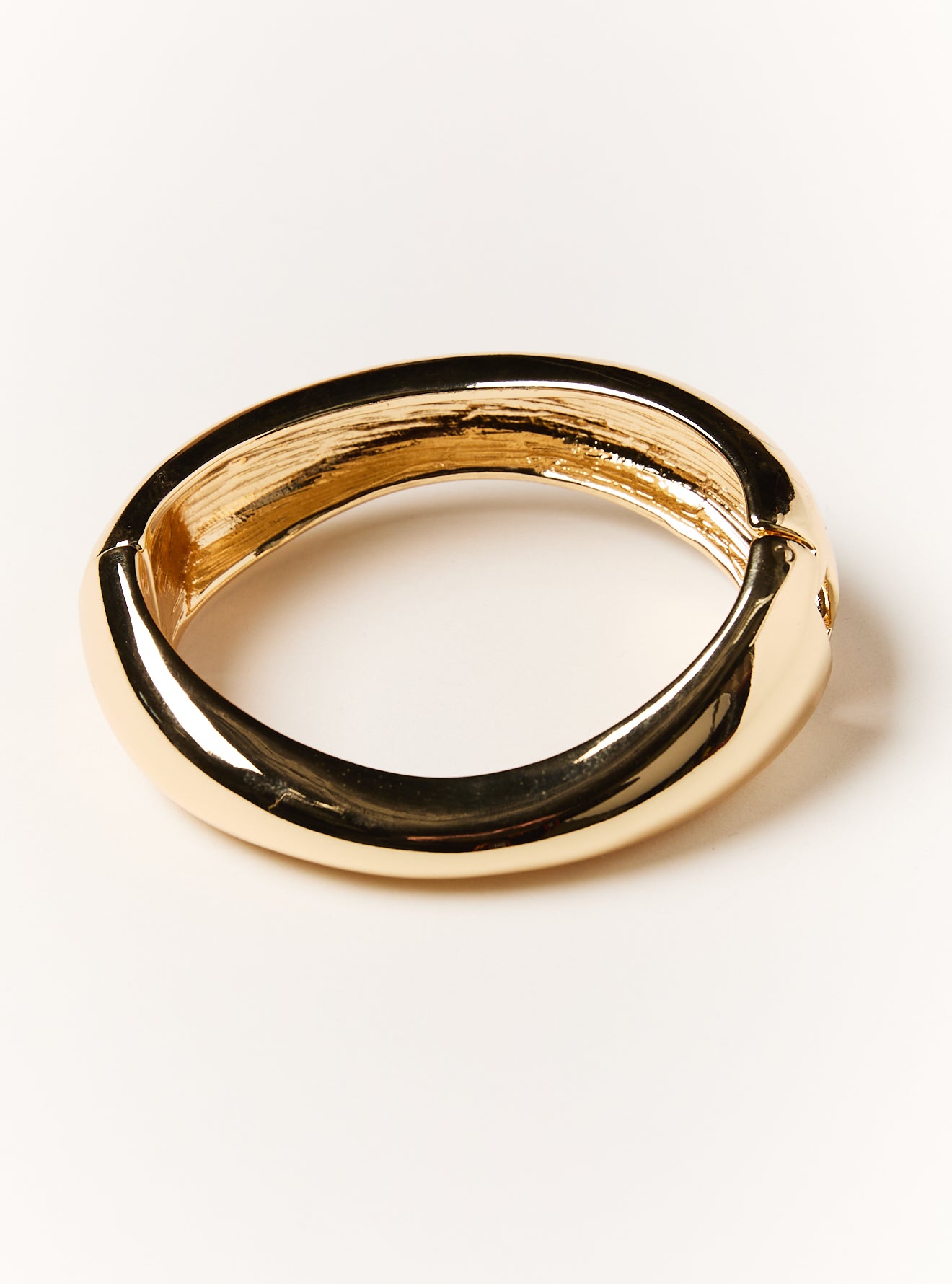 FLOW LARGE HINGED BANGLE