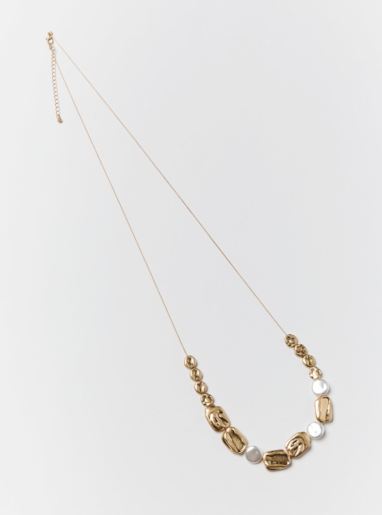 RUSTIC DISC & PEARL NECKLACE