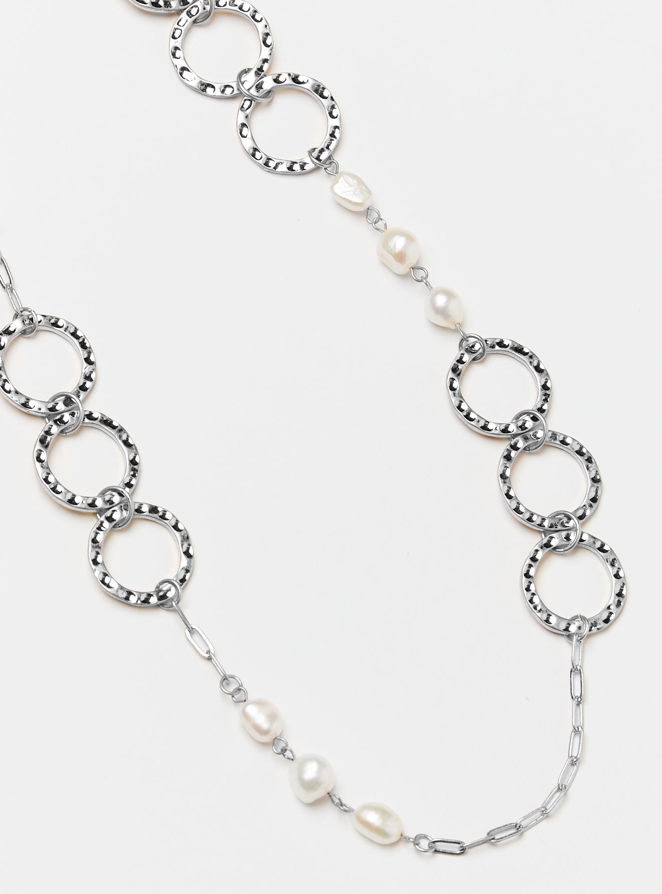 PEARL & OPEN CIRCLE NECKLACE