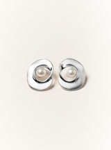LOTUS PEARL EARRING