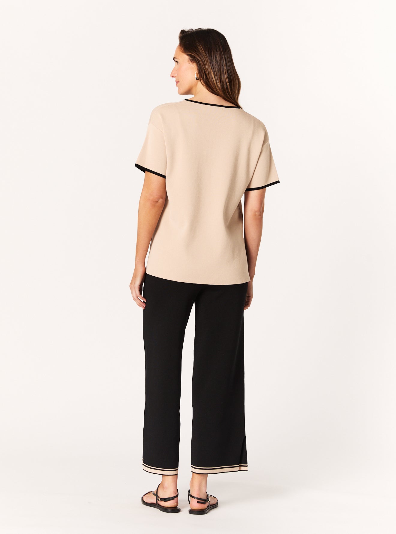 GIANNA V-NECK TOP