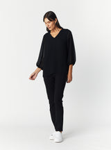 V-NECK LONG SLEEVE TOP