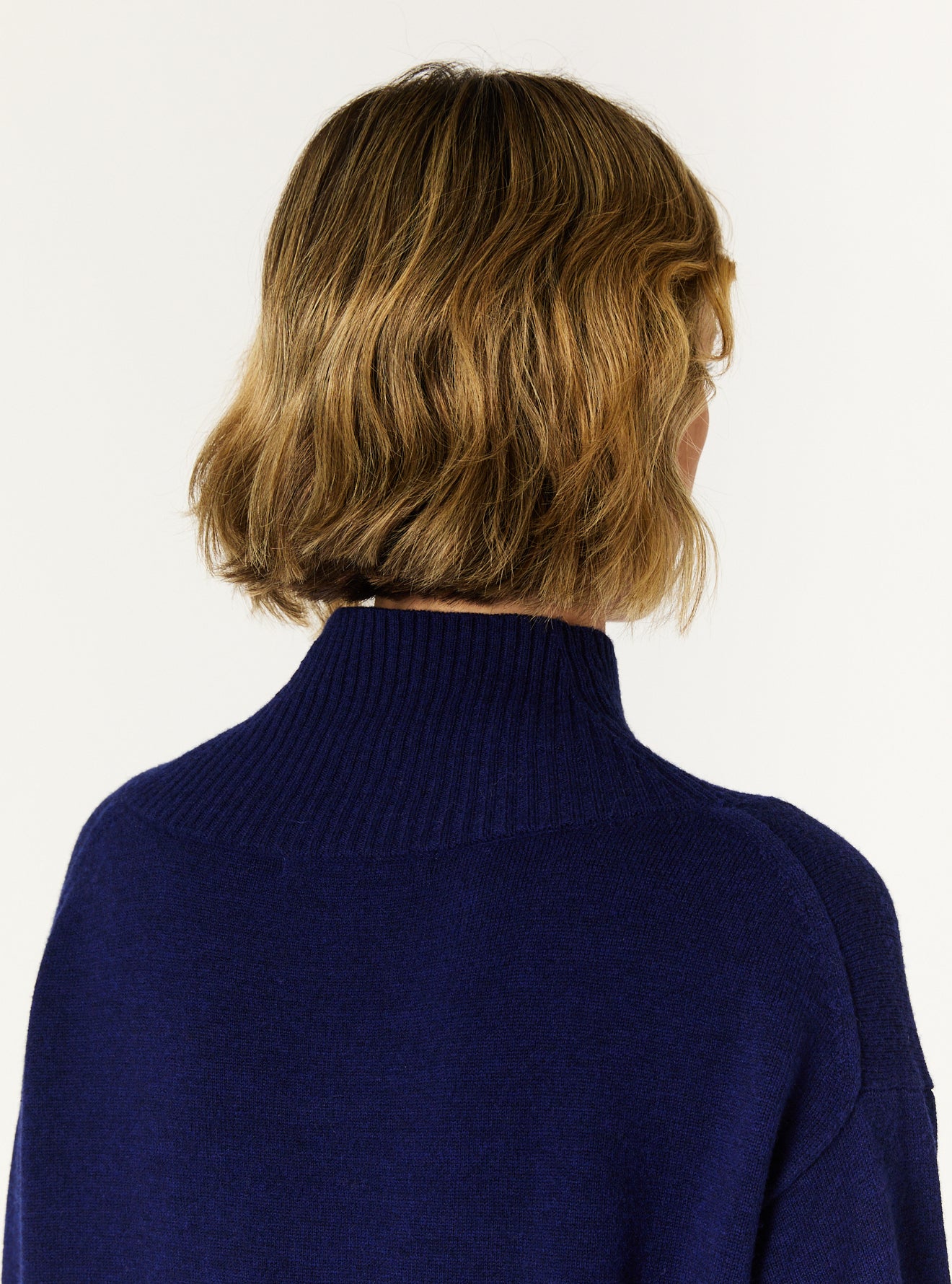 BELINDA SWEATER