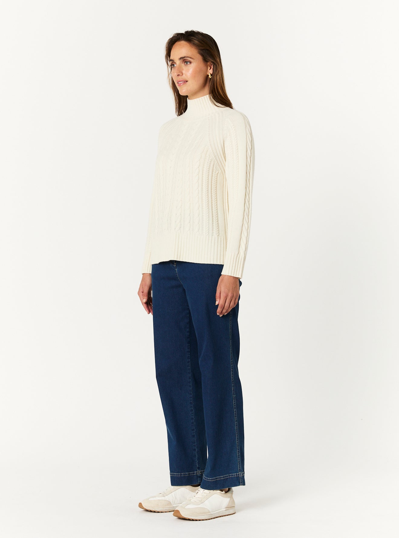 ALYSSA CABLE SWEATER