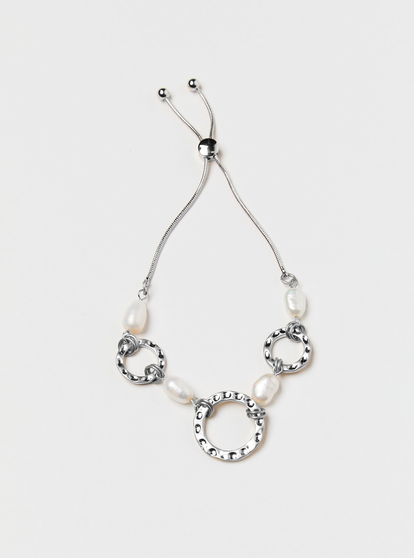 TRIBE PEARL BRACELET