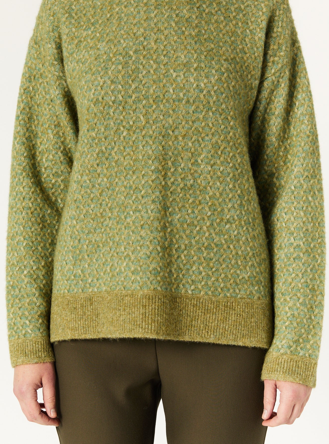 HOLLY SWEATER