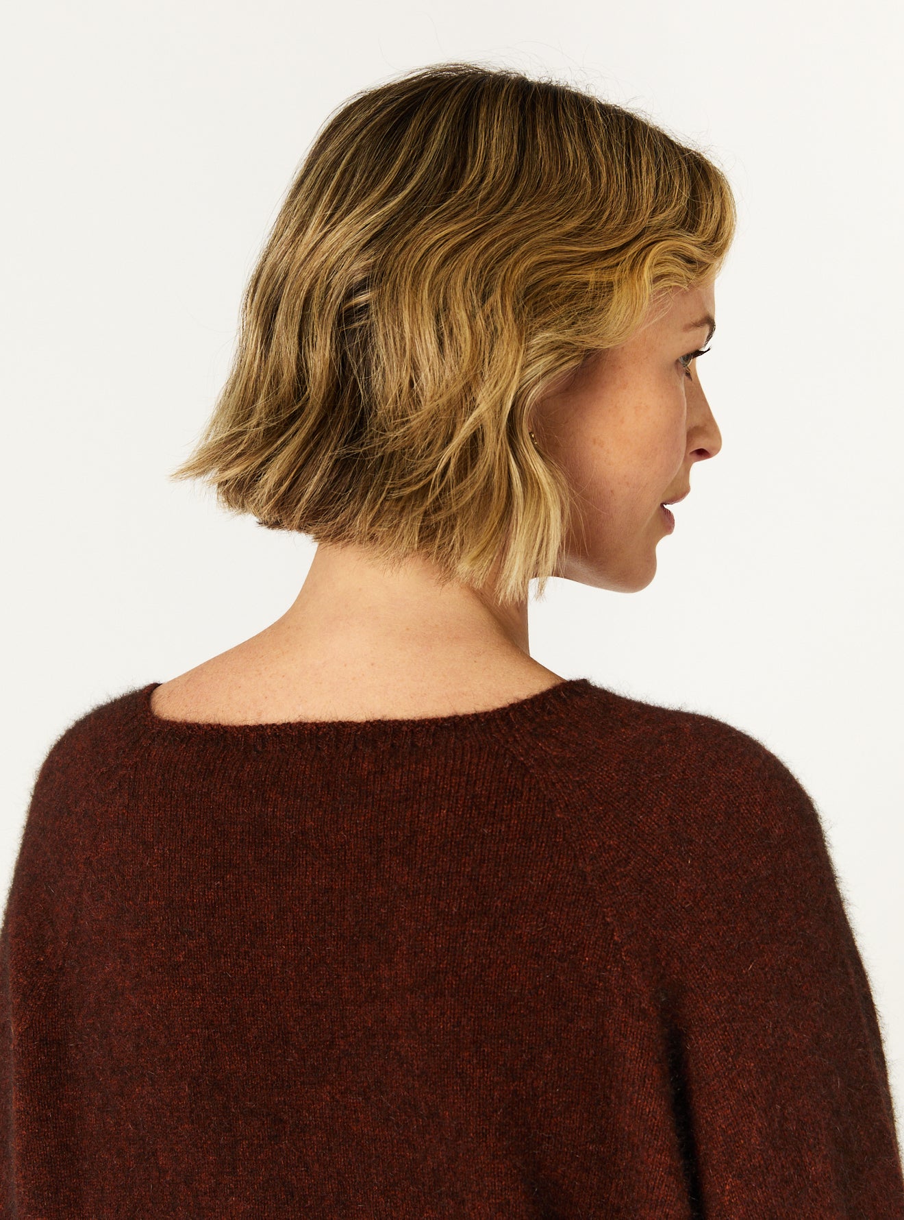 BLOOM KNIT SWEATER