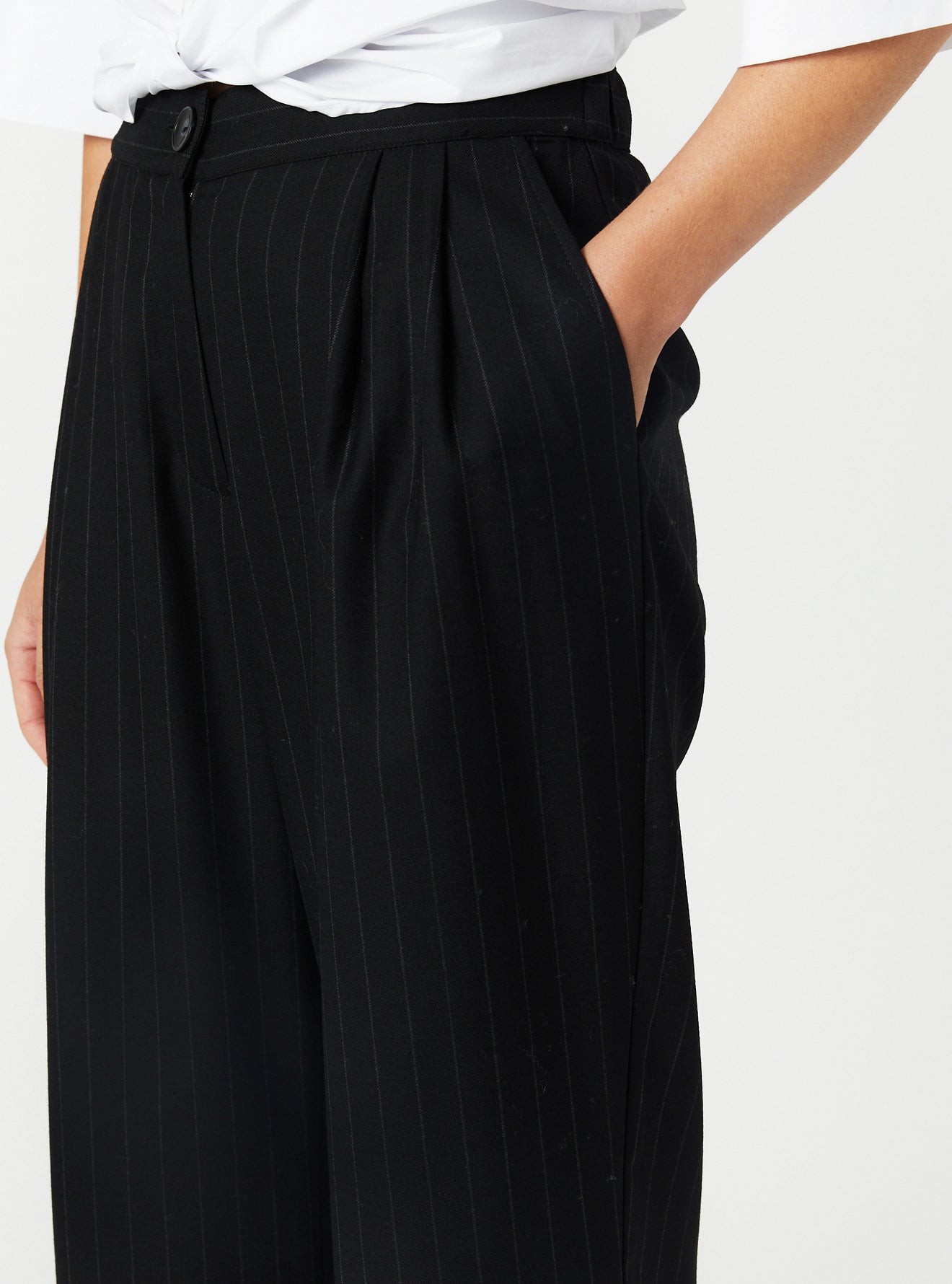 LEAH PINSTRIPE TROUSER