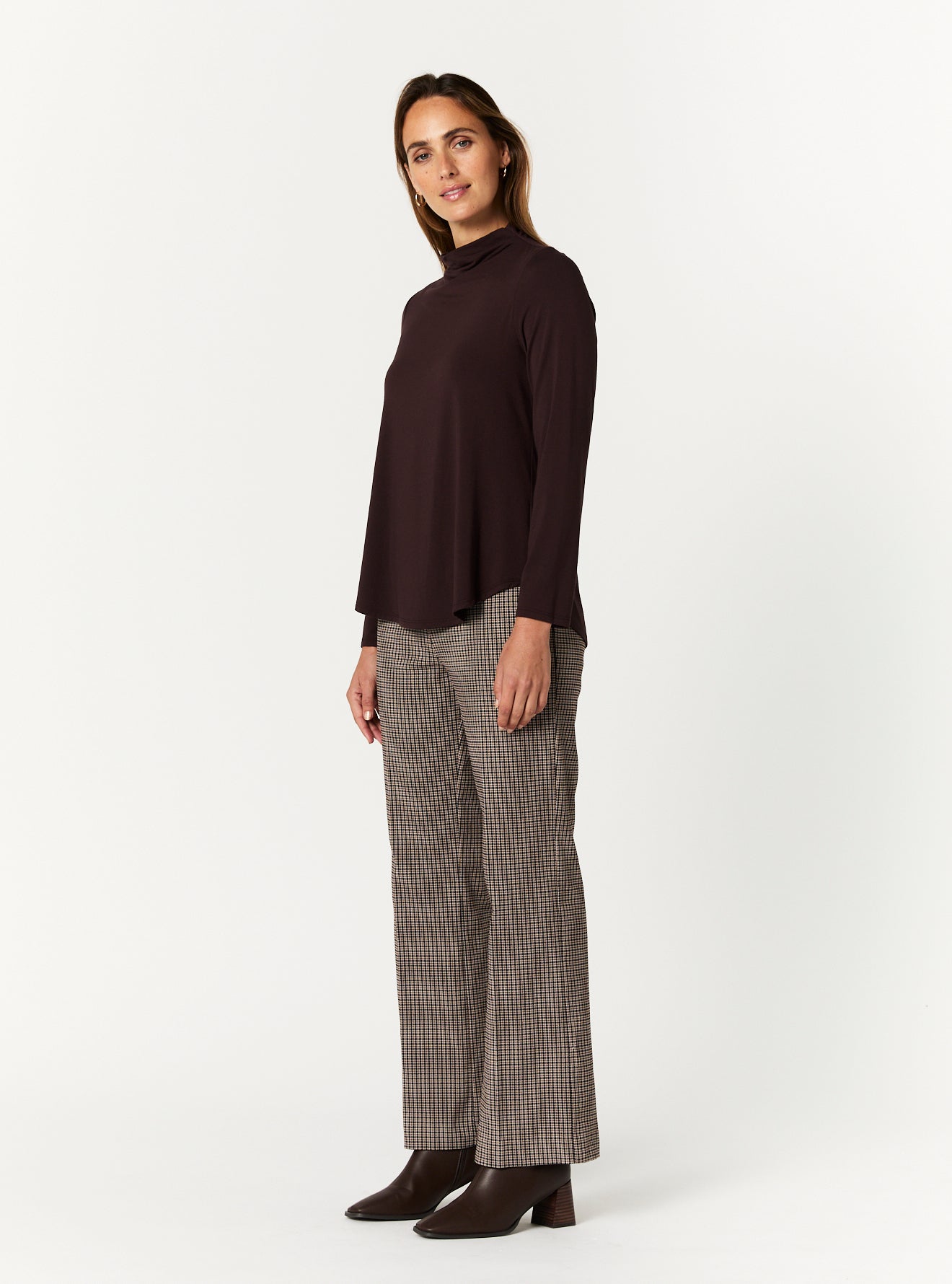 ALISON FUNNEL NECK TOP